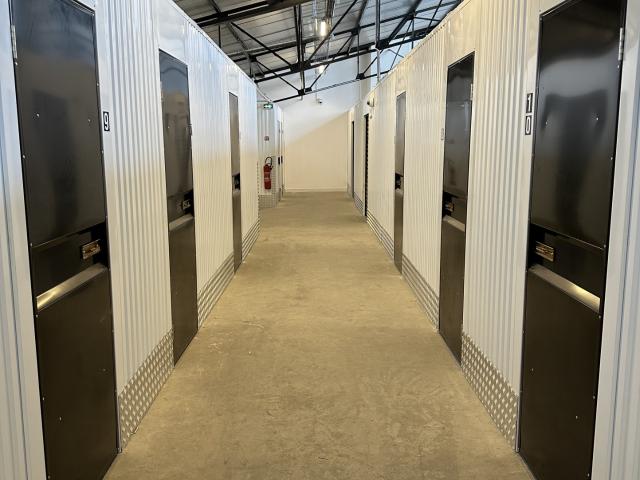 Box stockage pour Particulier et Professionnel / Arnavaux 9 à 35 m2