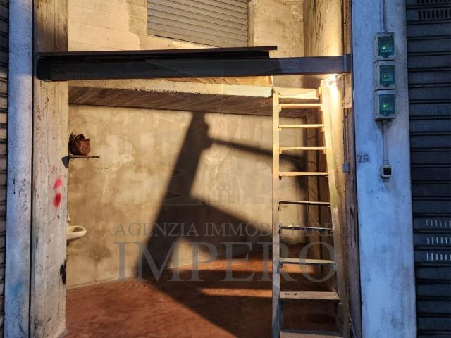 Box/Garage 10mq in vendita in via san secondo 10, Ventimiglia