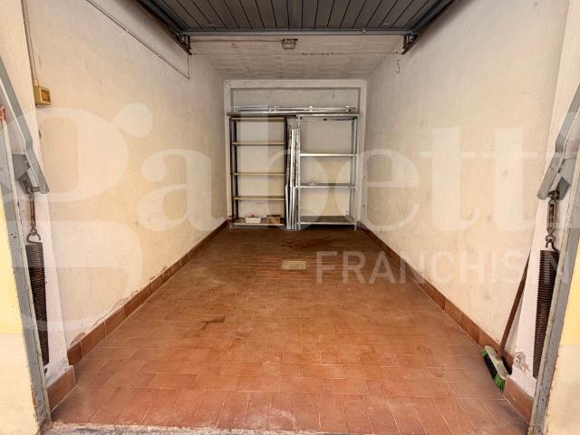 Box/Garage 13mq in vendita a Sasso Marconi