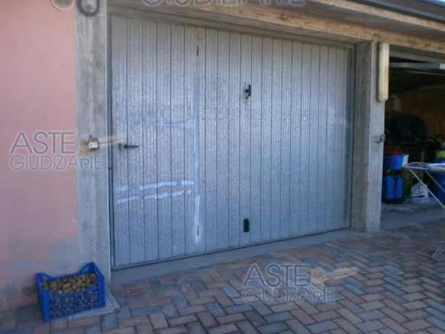 Box/Garage 14mq in vendita in via stradone sala, Cesena