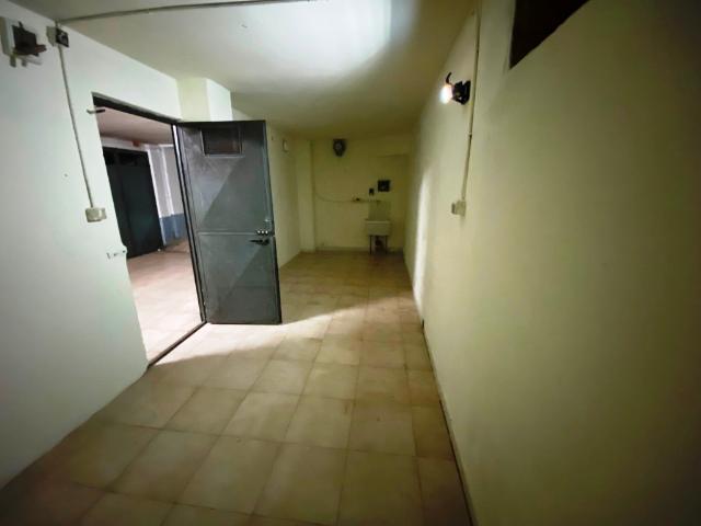 Box/Garage 15mq da ristrutturare in via giuseppe parini 20, Casamassima