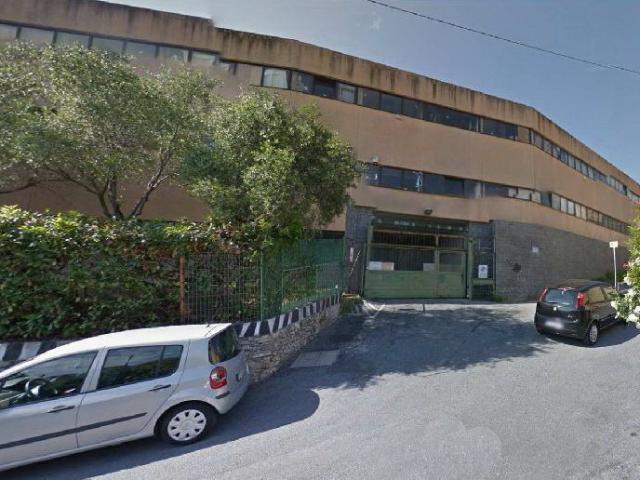 Box/Garage 15mq in vendita in via liberti 38, Genova