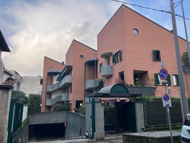 Box/Garage 16mq in vendita a Monza