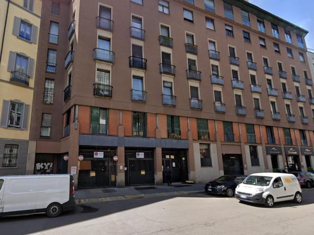 Box/Garage 19mq in vendita a Milano