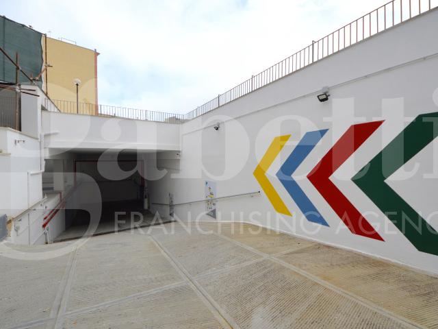 Box/Garage 1mq in affitto a Napoli