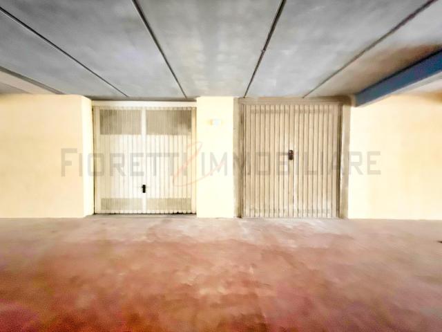 Box/Garage 20mq in vendita a Suvereto