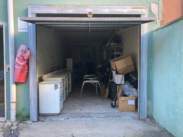 Box/Garage 21mq in vendita a Brindisi
