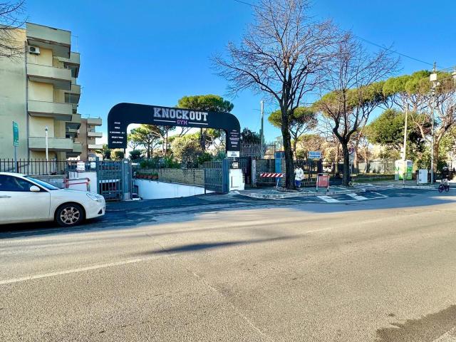 Box/Garage 23mq in vendita a Ciampino