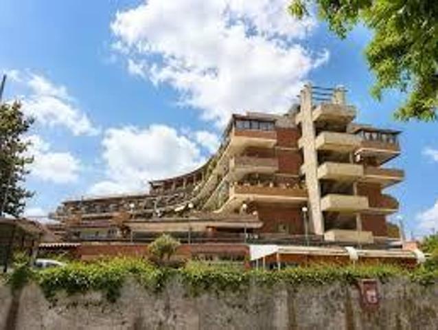Box/Garage 25mq in vendita a Giardini Naxos