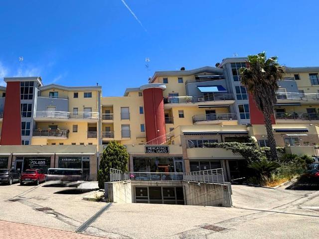 Box/Garage 28mq in vendita a Vasto