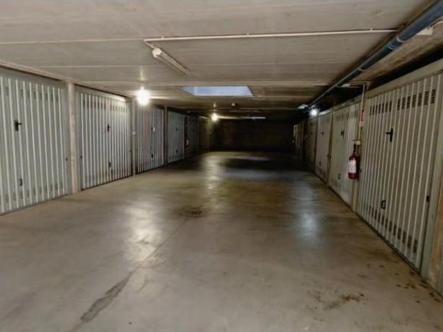 Box/Garage 34mq in vendita a Settimo Milanese