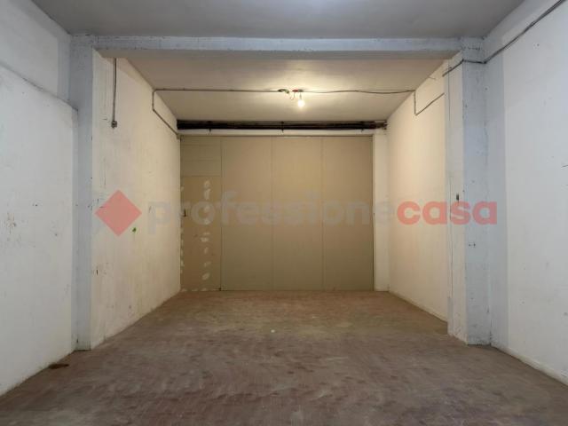 Box/Garage 50mq in affitto a Arezzo