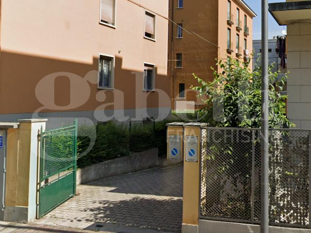 Box/Garage 8mq in vendita a Bologna