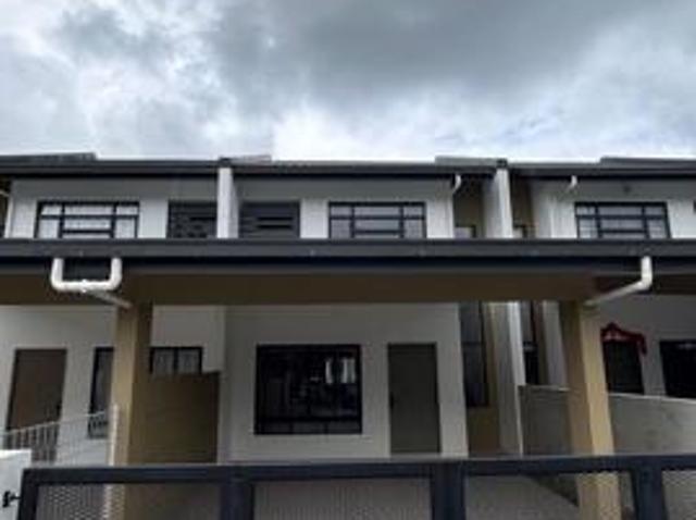 BOXHILL 76 Double Storey Terrace For SaleGated Guarded