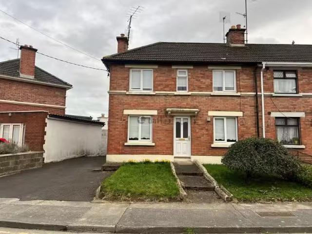 Boyle O'Reilly Terrace, Drogheda, Drogheda, Co. Louth is for r.