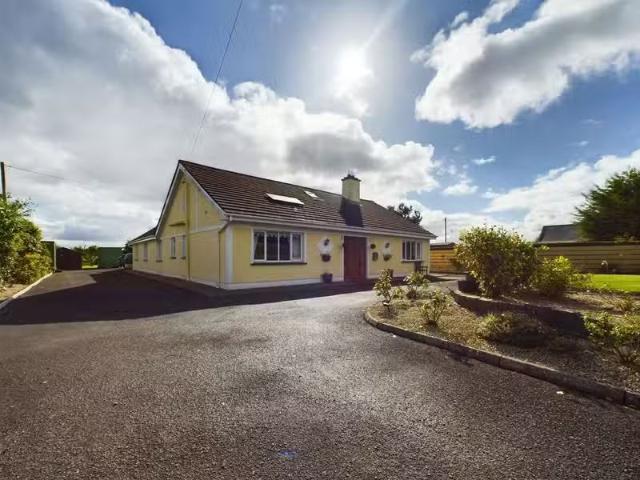 Boyne Lodge, Tullomoy, Stradbally, Co. Laois, R32D8H1 is for s.