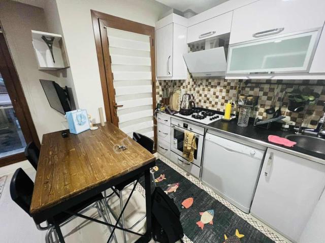 Bozyaka Ssk Hastane Yak. 7 Yıllık 2+1 Asansörlü eşyalı Kiralık