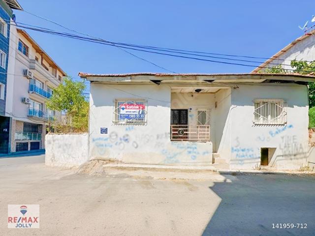 Bozyaka'da 3 Kat İmarlı Köşe Parsel 205 M Arsa