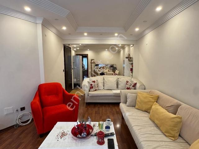 Bozkurt Caddesinde 3+1 Satılık Daire