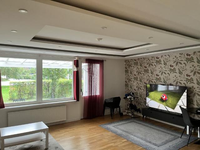 Blåeldsvägen, Hässelby