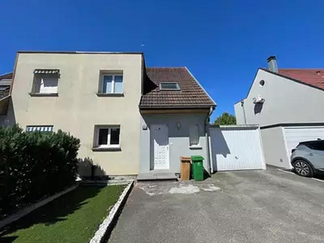 Blotzheim 68730 Achat / Vente maison 4 pièces t4 piscine terrasse