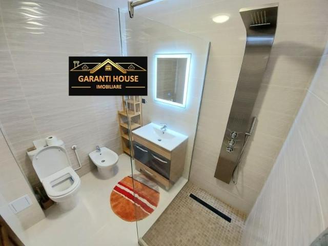 Bloc nou, apartament cu 2 camere + terasa, mobilat, parcare