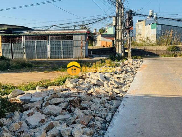 Block 6 lô mặt tiền đỗ xuân hợp cách y mon chỉ 500m cách vành đai chỉ 30m