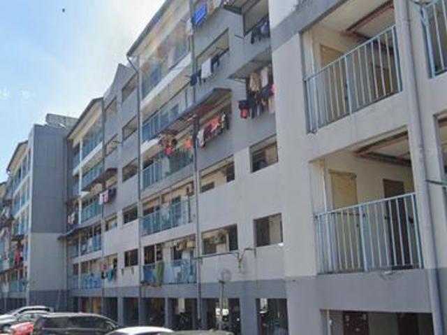 Block 6Pangsapuri PKNS Jalan 7143300 Seri kembangan tingkat 3