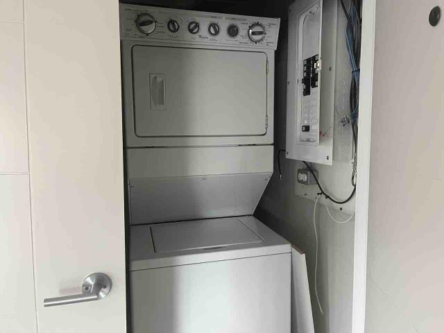 Block 80 2 Bedroom Apartment for Rent at 17200 80 St Nw, Edmonton, AB T5Z 0E2 Schonsee