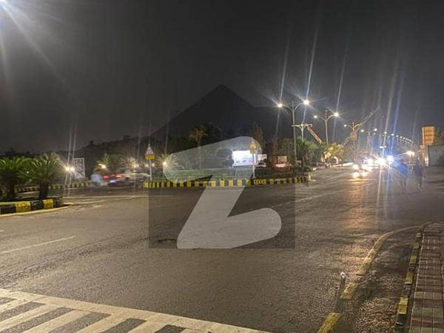 Block V, 10 Marla Street Corner Plot For Sale Developed & Possession Gulberg Residencia Islamabad