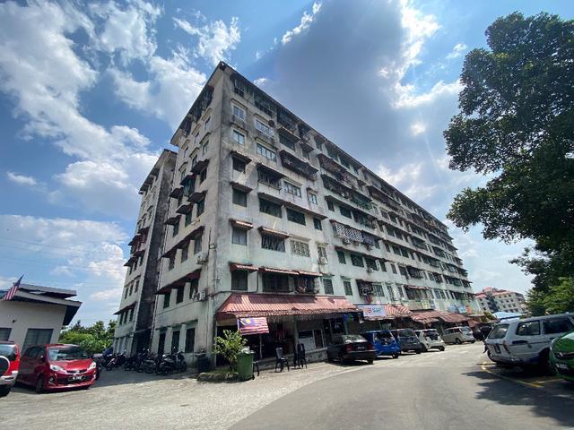 Block a3 tingkat 4 with lift bukit segar cheras