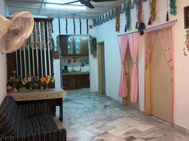 Block A Shoplot Apartment Taman Lembah Maju Ampang for SALE