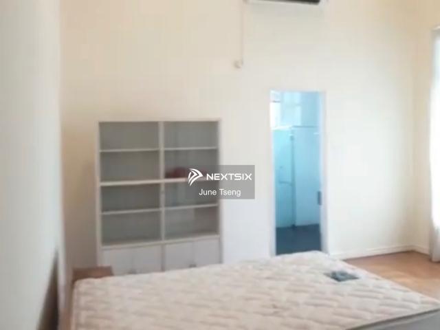 Block B, level 1, Corner unit