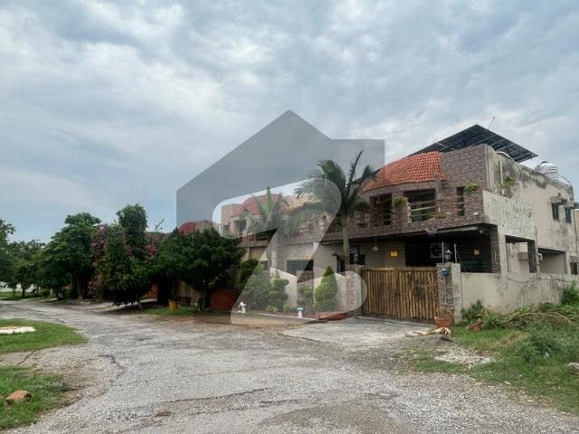 Block C Ext 42*65 2730 Square Feet Corner Residential Plot For Sale