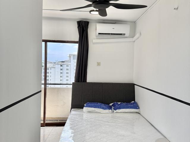 Block c female unitnew furnished unitmiddle room, at palm spring, kota damansara