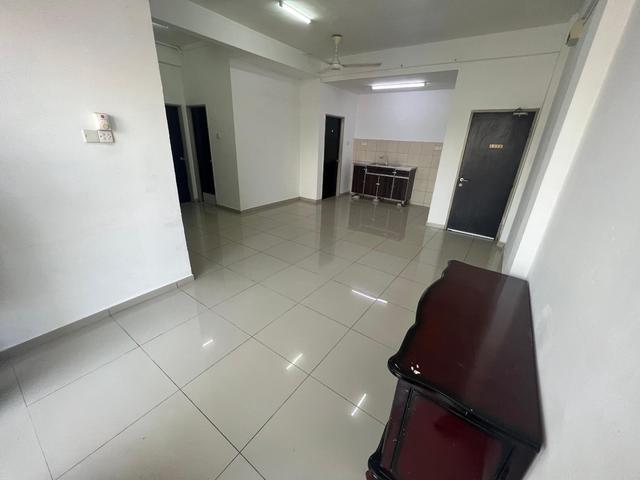 Block C level 2 Apartment Taman Bukit Inai Batang Benar Pajam Nilai 3