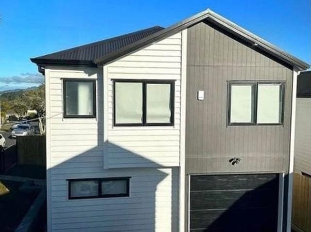 Blockhouse Bay, 4 bedrooms