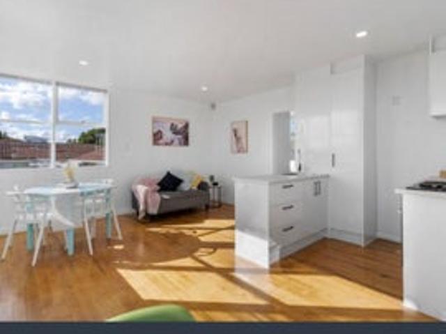 blockhouse bay, 1 bedroom