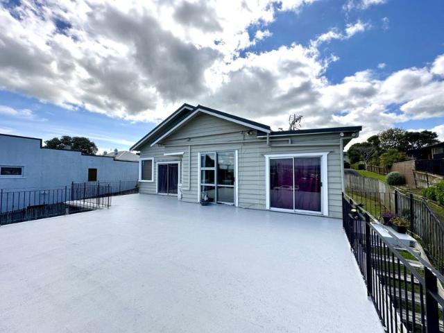blockhouse bay, 3 bedrooms