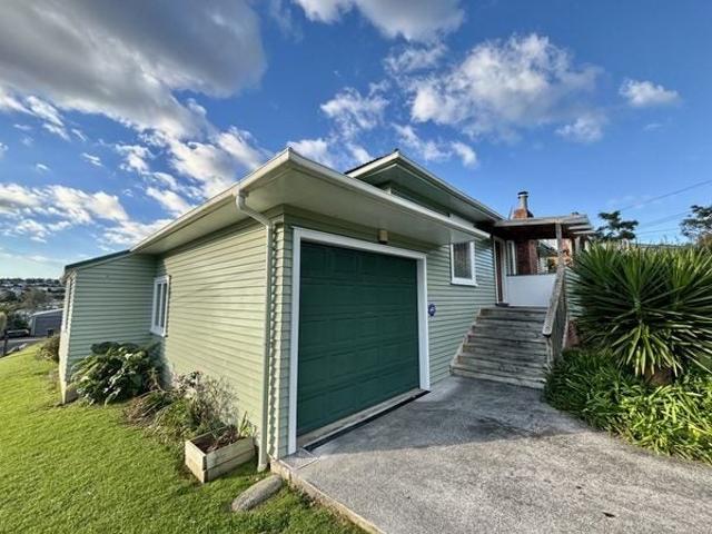 blockhouse bay, 3 bedrooms