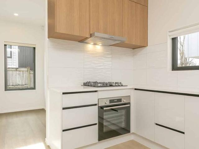 Blockhouse Bay, 3 bedrooms, $750pw 2/32 Windemere Crescent