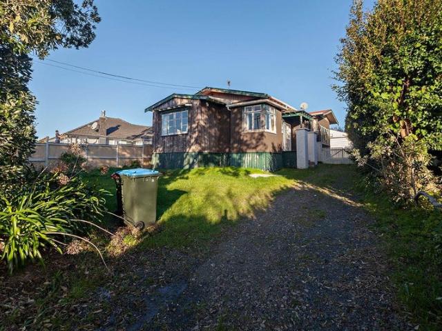 Blockhouse Bay, 3 bedrooms