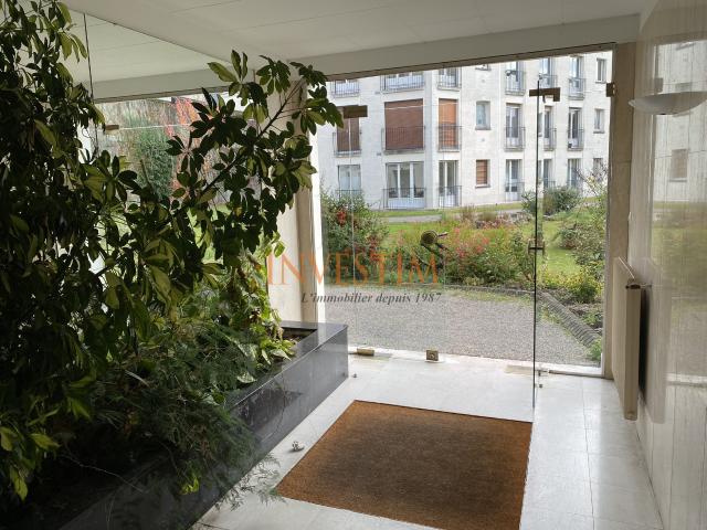 BLOIS CENTRE VILLE GARE Studio meublé avec cave dans résidence sécurisée