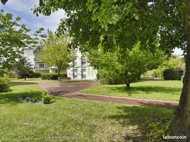 Blois secteur Albert 1er Appartement 93 m² Résidence de standing avec parc, balcon, garage et gardien