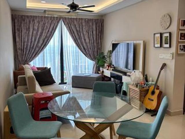 Blok A 17th Floor Unit Facing North South ViewOwner of the House
