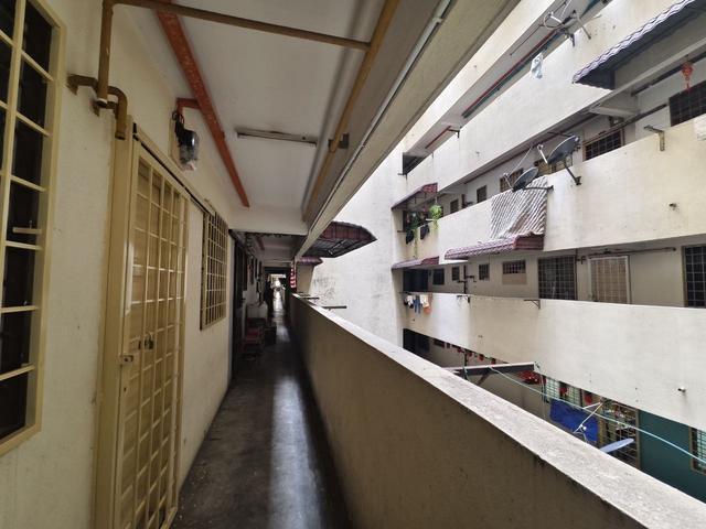 Blok C3A Pangsapuri Aman Putra Jinjang Kepong kuala Lumpur