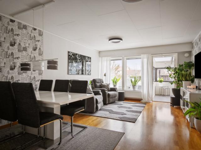 Blomstergränd 77