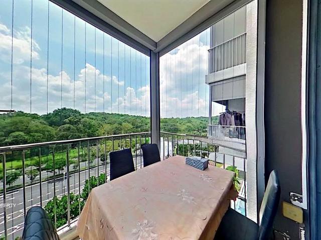 Blossom Residences D23, Condominium