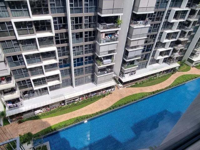 Blossom Residences D23, Condominium