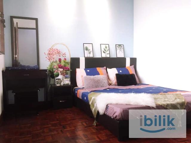 Blossom @ serembancozy medium aircond room 冷气房出租 ℕℂ   &